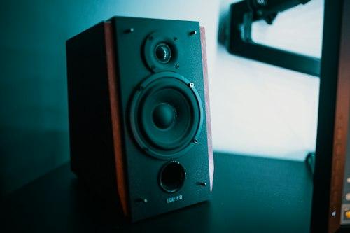 اسپیکر قابل حمل JBL